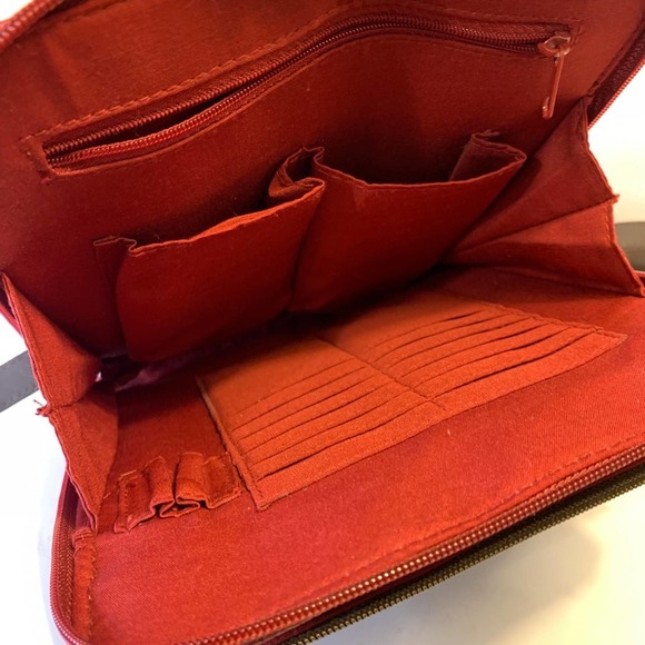 Relic crossbody bag - Picture 12 of 15